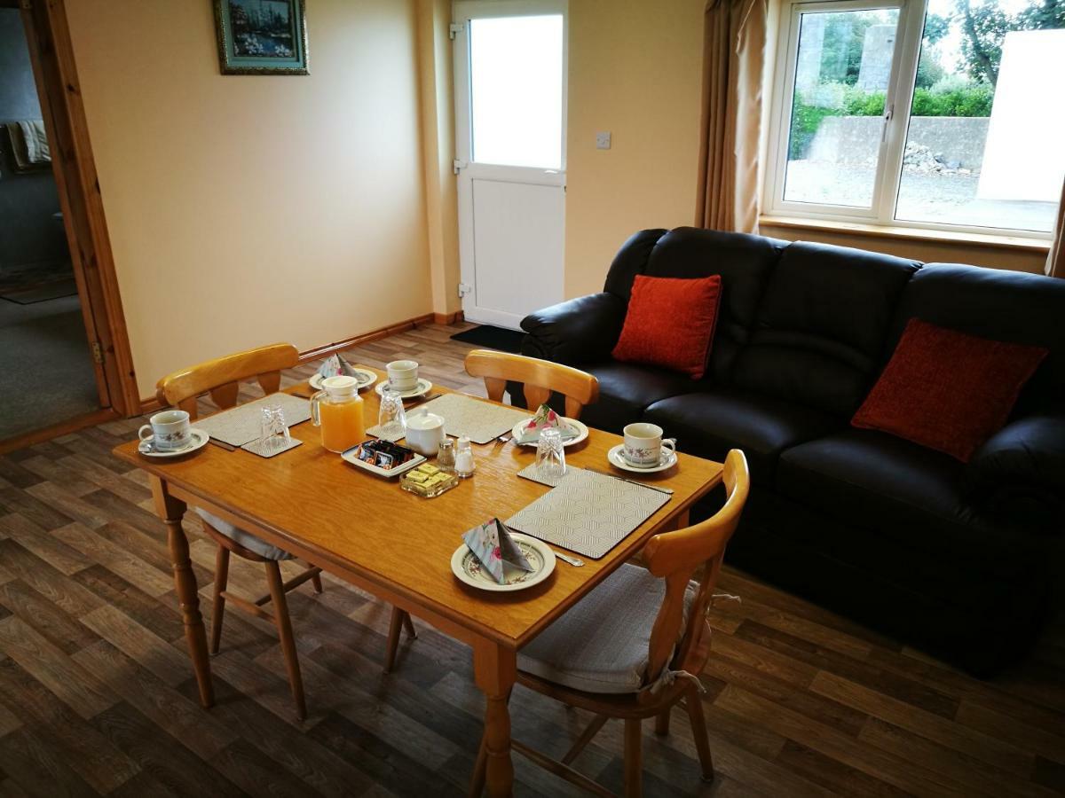 Danubio Guest Accommodation Doonbeg Exteriör bild